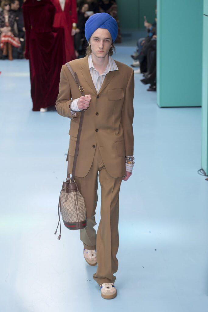 Фото с показа коллекции Gucci осень-зима 2018